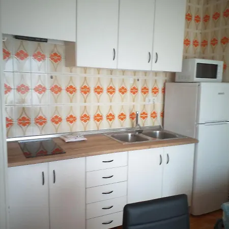 佐迪雅克公寓 *