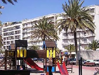 Zodiac Apartment *